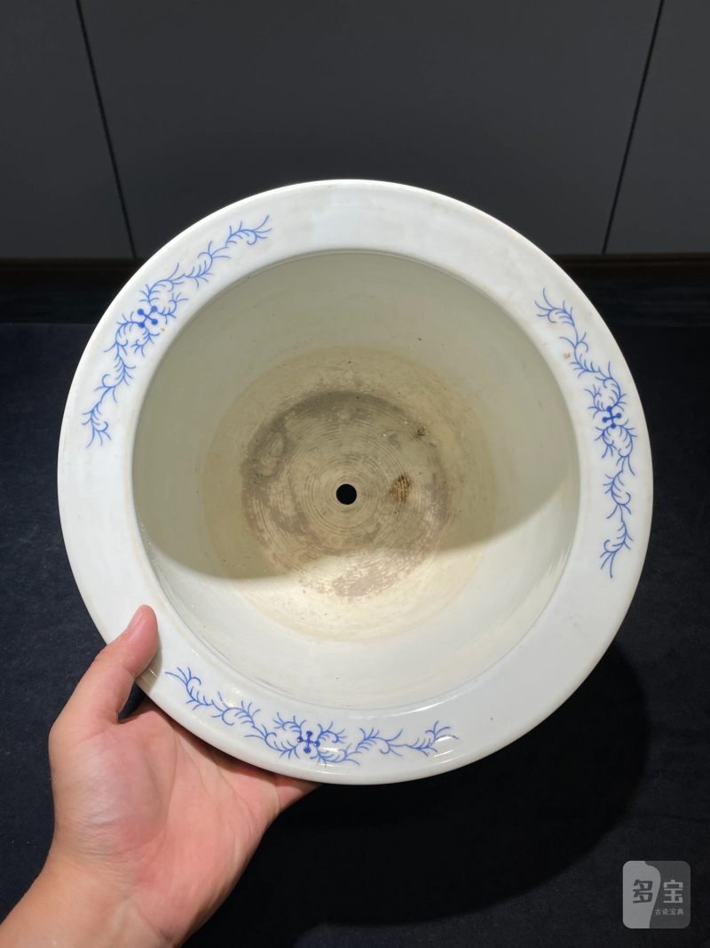 民国 粉彩双鹿纹花盆一对 - 图9